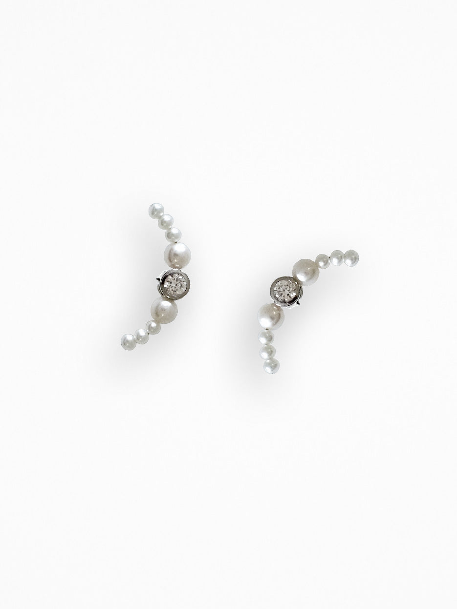 ARCpearl Silver Ear Object