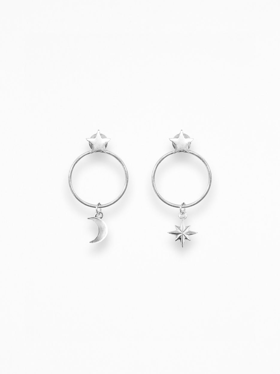 OoNoir Silver Ear Object